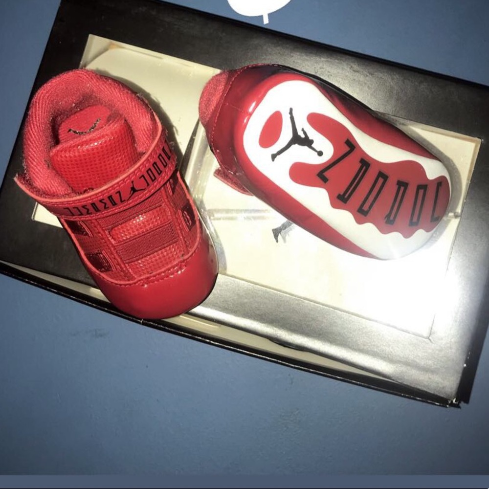 Baby shoes